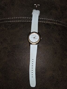 Used DKNY Park Avenue White Dial White Leather Strap Women's Watch